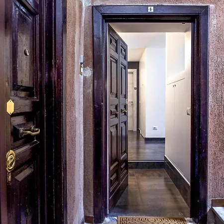 Apartment, Rome